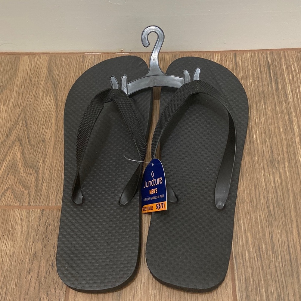 🧡 Men’s flip-flops